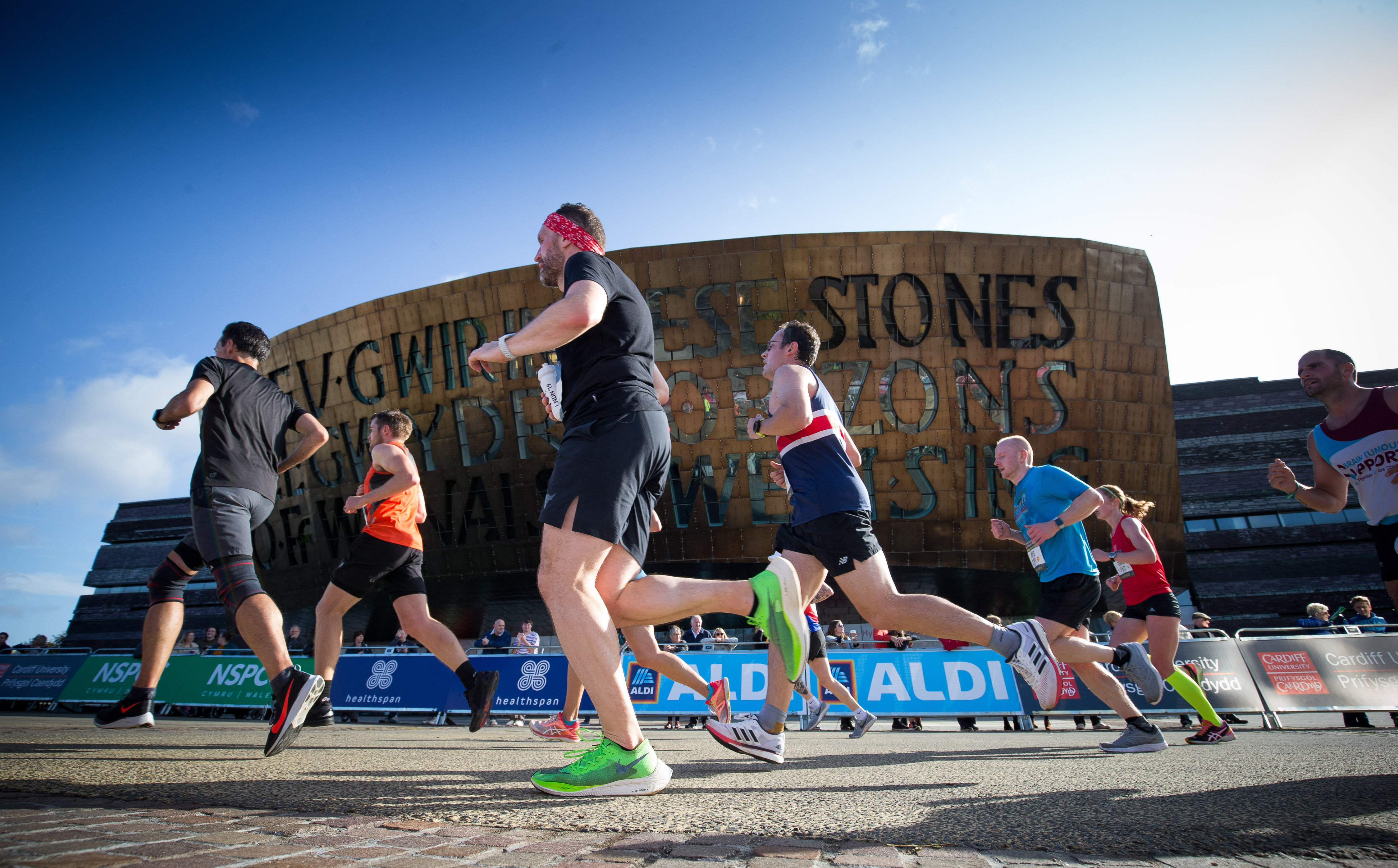Cardiff Half Marathon runners